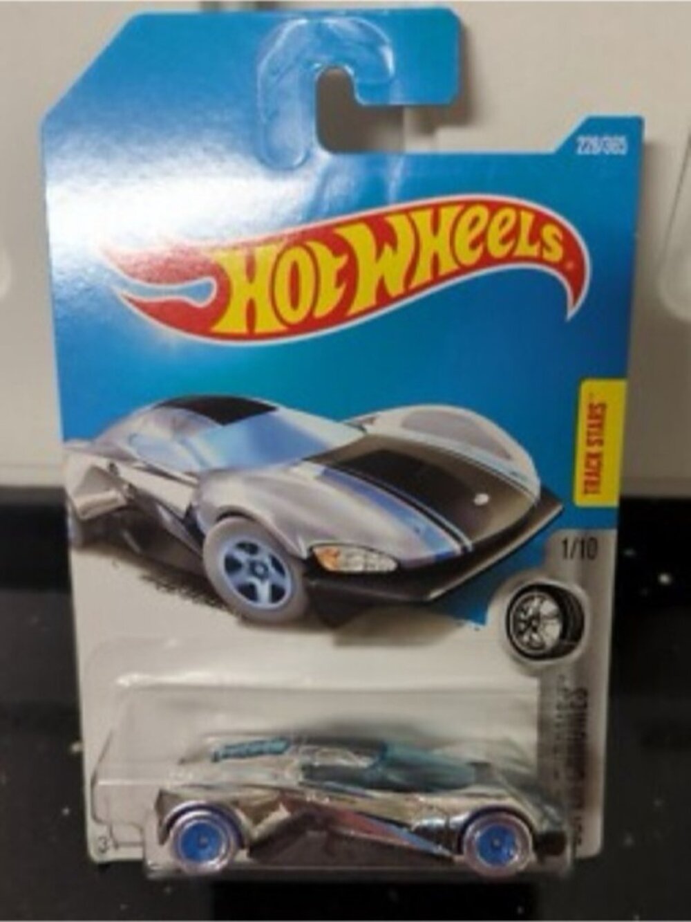 Hot Wheels Crescendo Super Chromes 1/10 (2017) Chrome Finish New